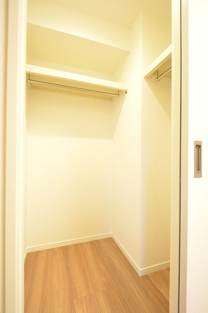 東建第2上町マンション　4.1帖洋室WIC