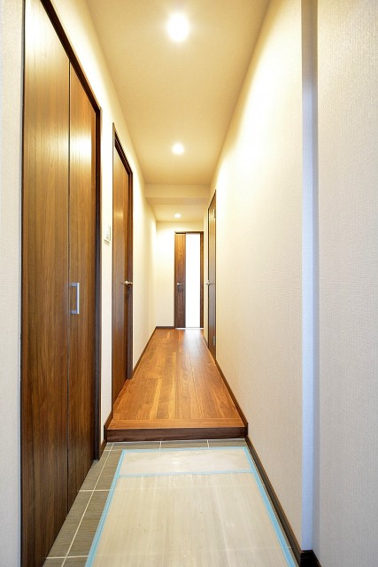 第２桜新町ヒミコマンション　玄関