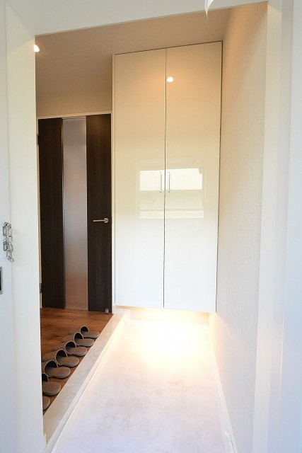 ヴィラロイヤル代々木　玄関