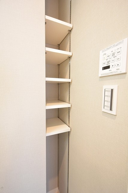 ヴィラロイヤル代々木　リネン庫