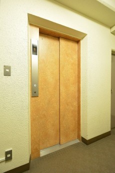 コーヅ白金台　エレベーター