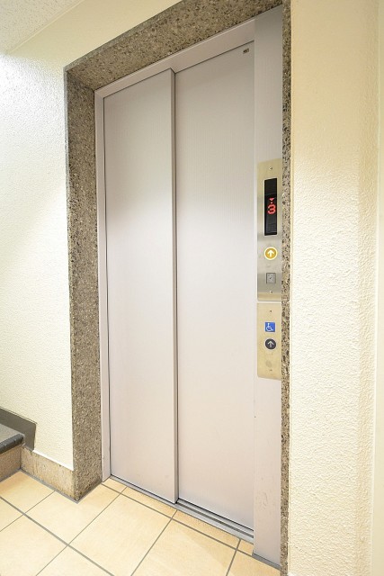 ライオンズマンション市ヶ谷　エレベーター