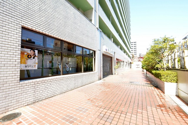 アルテール新宿　1階店舗