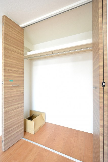 アルテール新宿　6.0帖洋室②クローゼット