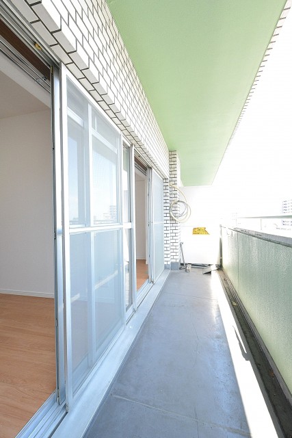 アルテール新宿　バルコニー