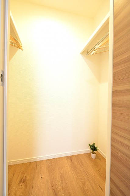 朝日目白台マンション　6.0帖洋室のWIC