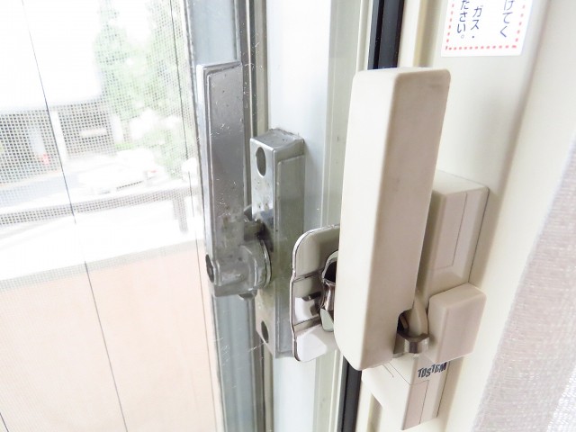 都立大イーストハイツ　二重サッシ