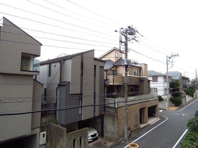 都立大イーストハイツ　洋室側バルコニー眺望