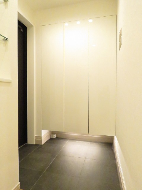 エクサージュ海岸　玄関ホール