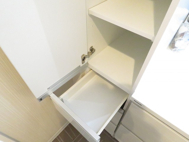 エクサージュ海岸　リネン収納