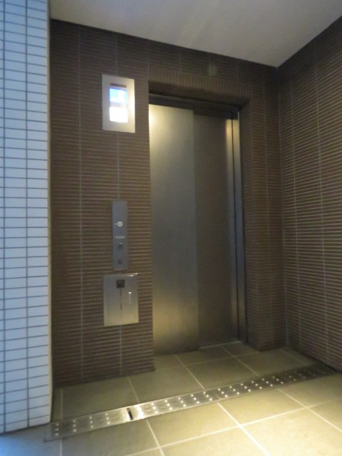 ライオンズ千代田三崎町　エレベーター