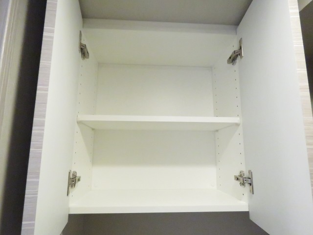 ライオンズ千代田三崎町　トイレ収納