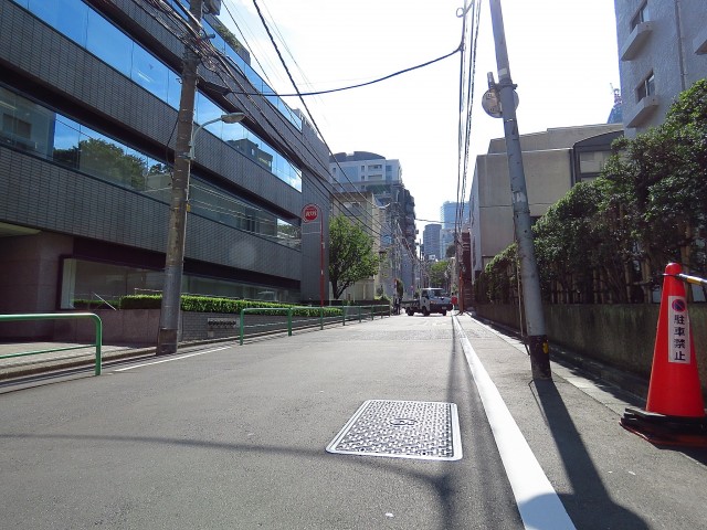 シャトー赤坂　前面道路