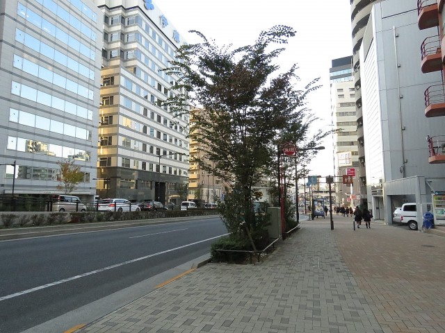 ユニーブル新宿西　山手通り