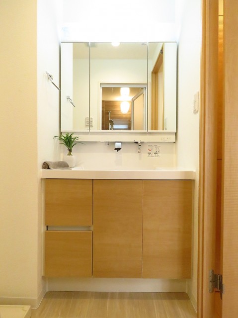 ライオンズマンション神楽坂第3　洗面化粧台