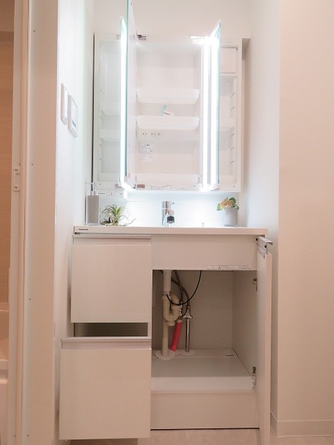 ライオンズマンション神楽坂第3　洗面化粧台