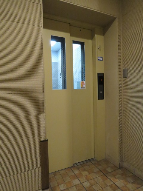 スタジオエアー白金　エレベーター
