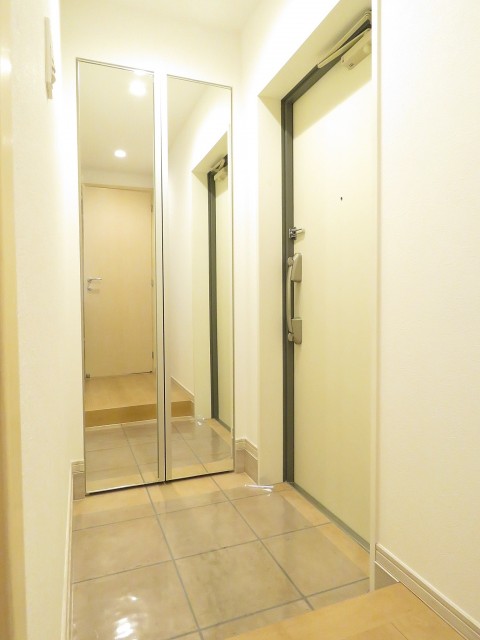 スタジオエアー白金　玄関ホール