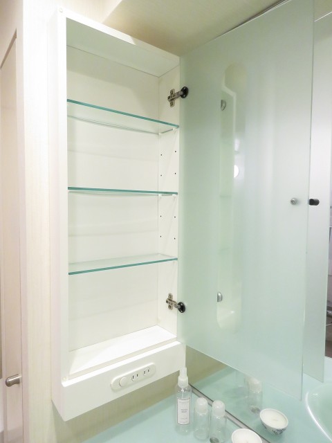 スタジオエアー白金　キャビネット