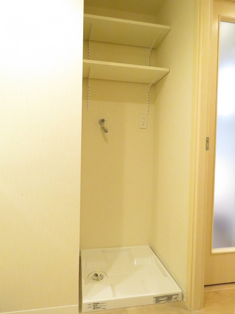 スタジオエアー白金　洗濯機置場