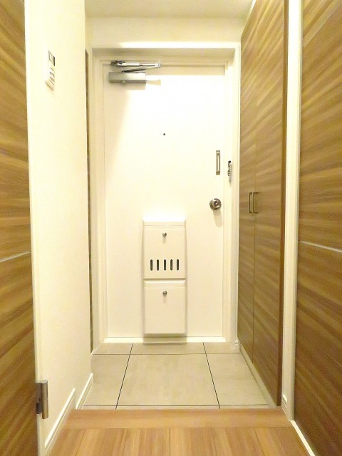 ライオンズマンション飯田橋　玄関ホール