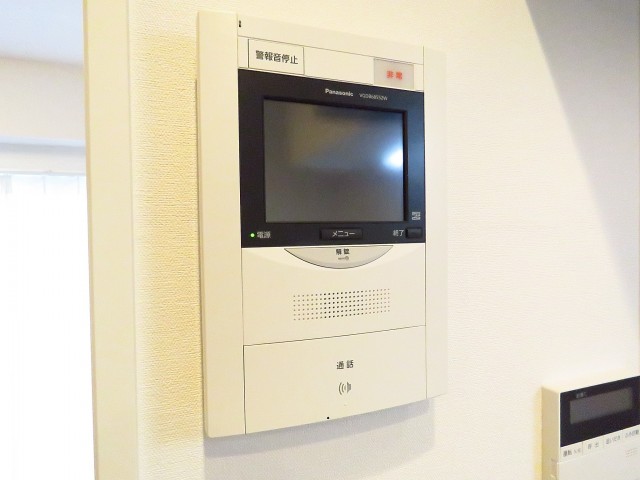 ライオンズマンション飯田橋　TVモニター付きインターホン