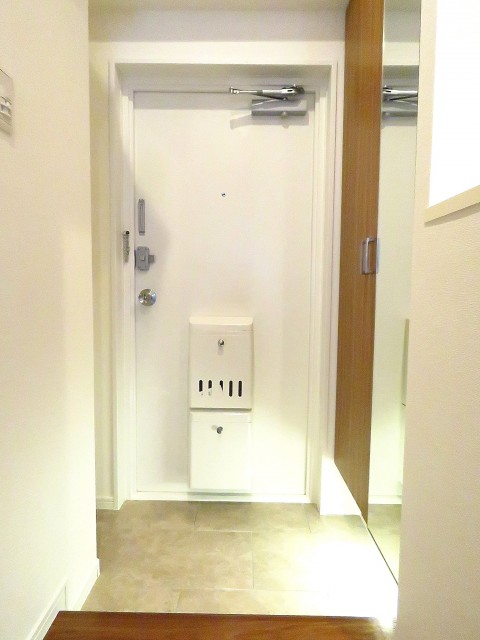 ライオンズマンション飯田橋　玄関ホール