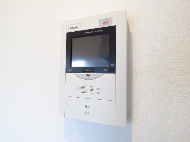 ライオンズマンション飯田橋　TVモニター付きインターホン