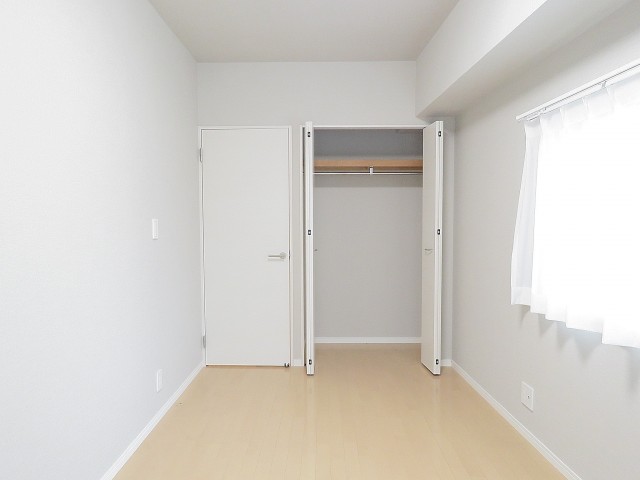 マコトパレス　洋室約6.0帖