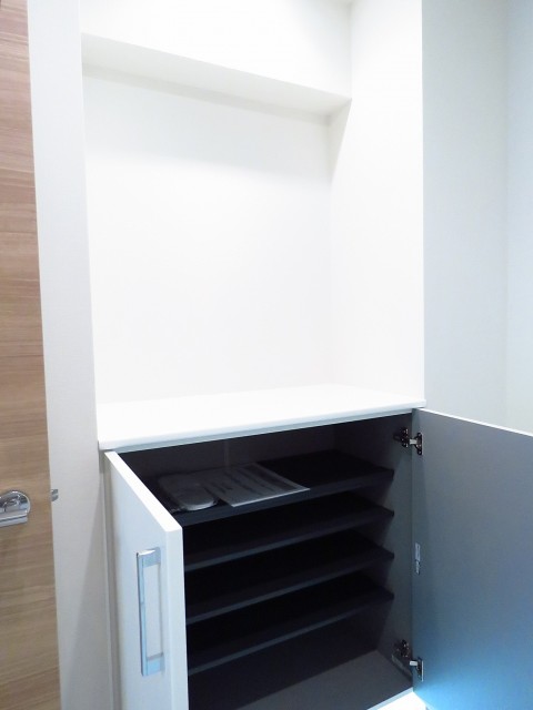 玉川スカイハイツ　シューズBOX