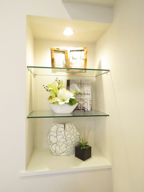 シティウインズ品川ガーデンコート　ガラス棚