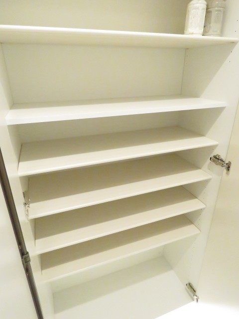 秀和第二神宮レジデンス　シューズBOX