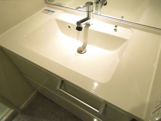 秀和第二神宮レジデンス　洗面化粧台