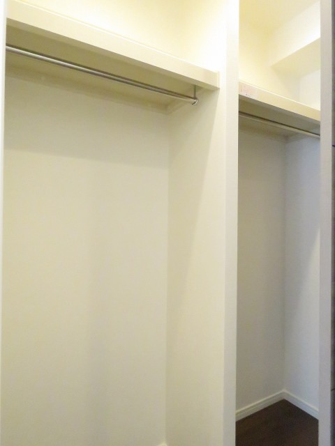 秀和第二神宮レジデンス　クローゼット