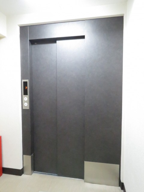シャトレー代々木　エレベーター