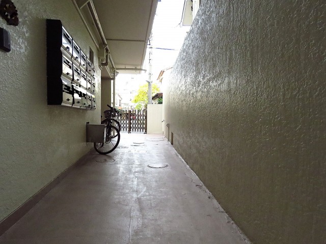 学芸大ゴールデンハイツ　共用廊下