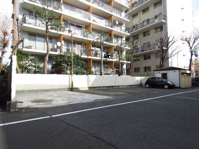 メゾン上野毛　駐車場