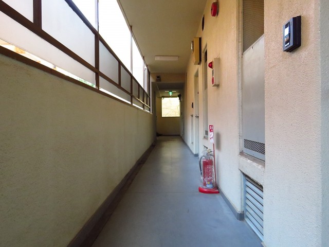 カルム第二赤坂　共用廊下