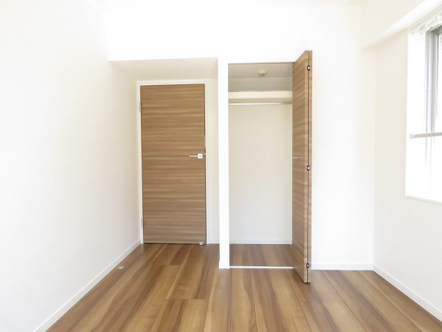 ベルグリーンお茶の水　洋室約5.5帖