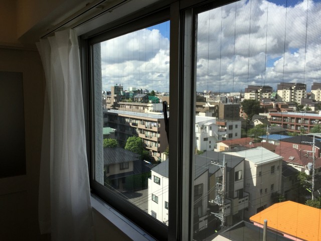 いづみハイツ芦花公園　窓