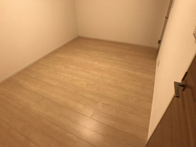 クレセントマンション 洋室②