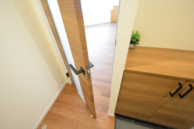 ユニーブル新宿西 洋室