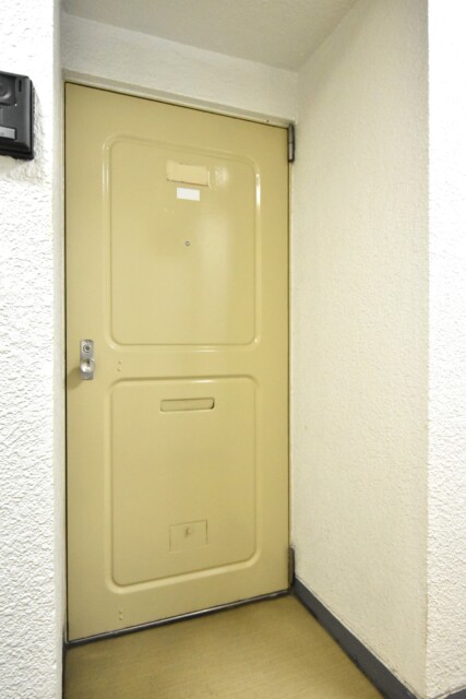 シャトー赤坂 玄関