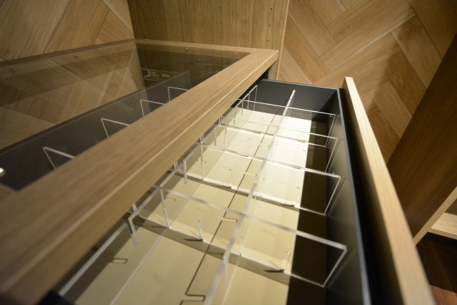 ブロードウェイ 洋室2