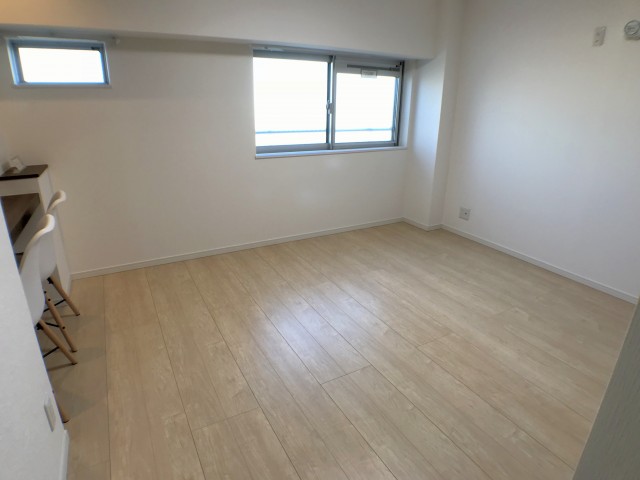 クレセントマンション 洋室①