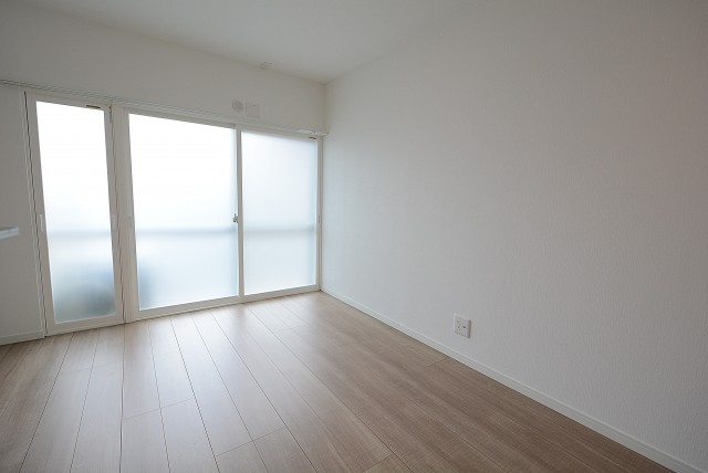 日商岩井南烏山マンション 洋室②