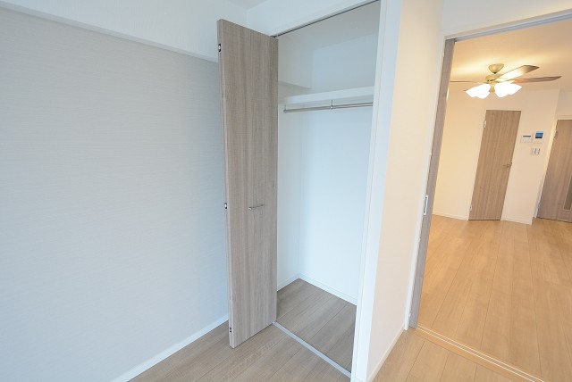 日商岩井南烏山マンション 洋室①