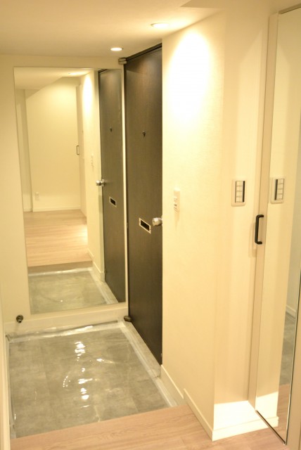 ブロードウェイ 玄関