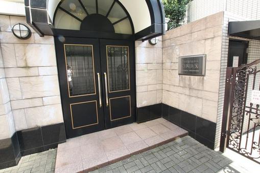 クレストフォルム駒沢公園　エントランス