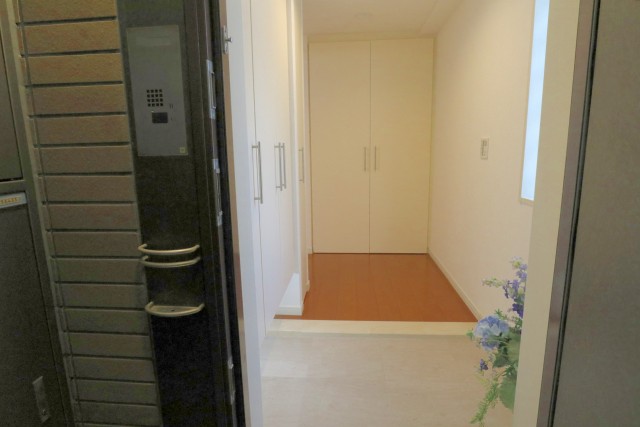 アルス代々木参宮橋コートアデリオン 玄関